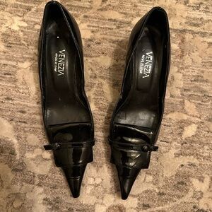 Venezia Glossy Black Women's Heels 2.5 inches kitten heel.